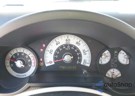 2010 Toyota Fj Cruiser z USA, uszkodzony, nr VIN JTEBU4BF9AK095309